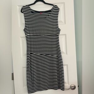4/$20 Vince Camuto Black and White Striped Knit Dress